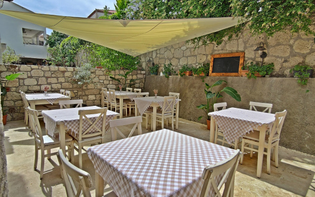 Faro Alacati Hotel