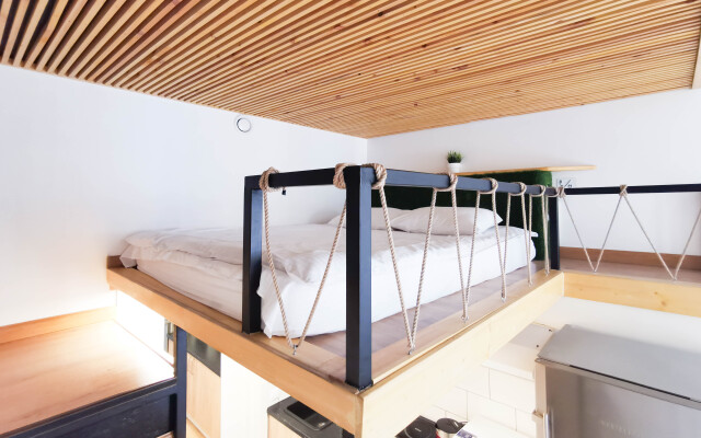 Двухуровневые апартаменты Apartico на Коломенской