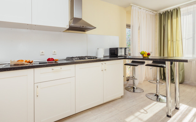 S Basseynom Apartments