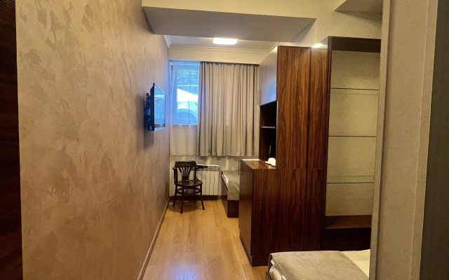 Hotel Mashtots Hotel