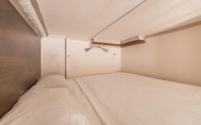 Plaum Hotel Studiya 10 Na Kolomenskoy Apartments