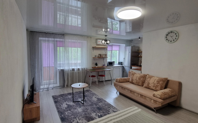 Квартира Красногеройская 65