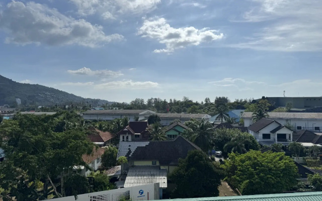 Milaya s Basseynom Ryadom s Morem Flat