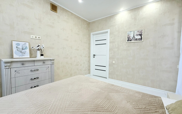 Апартаменты 2-х комнатные в центре около Корстона