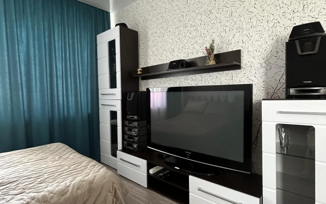 Однокомнатная квартира 40 кв.м на Набережной нефтяников 6