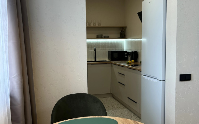 Stilnaya Yevrodvushka S Vidom Na Gory Flat