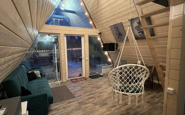 Частный дом Уютный у Реки с Чаном в Современном Стиле