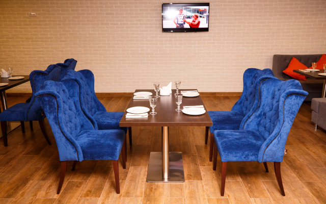 Отель Мелитон