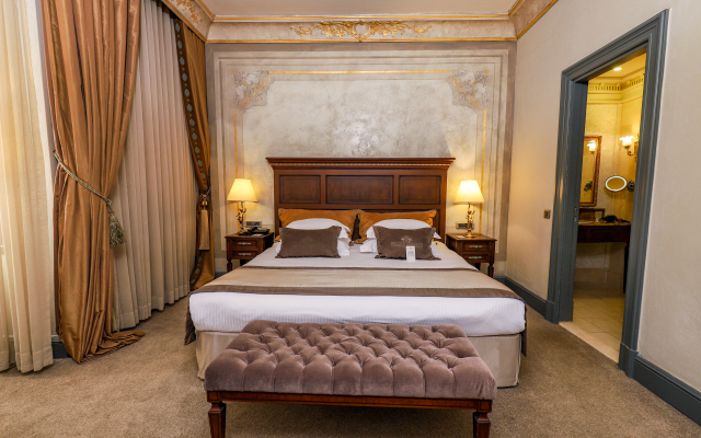 Palazzo Donizetti Hotel