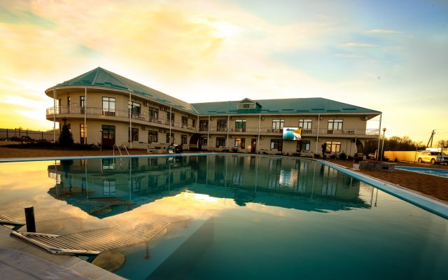 Akvamarin Hotel