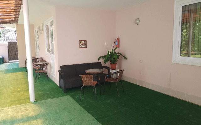 Artem Guest House