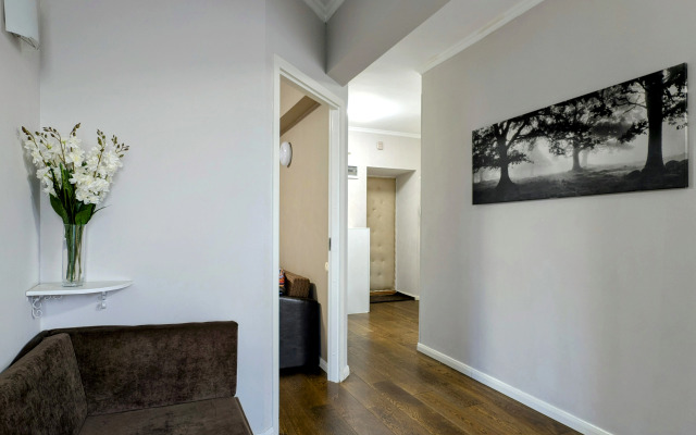 Svobodna-Komsomolskij Prospekt Flat