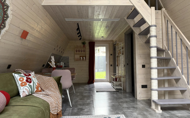 Частный дом Увеличенный А-фрейм Сад с баней и чаном