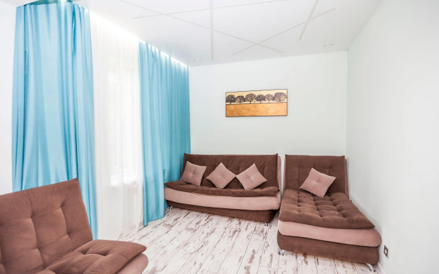 U Morya S Basseinom v Zhk Solnechniy apt31 Apartment