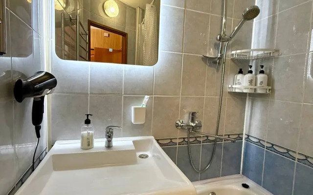 V Moskovskom Rayone Flat