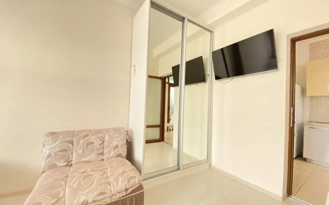 Komfort S 2 Spalnyami I Balkonom M2 Apartment