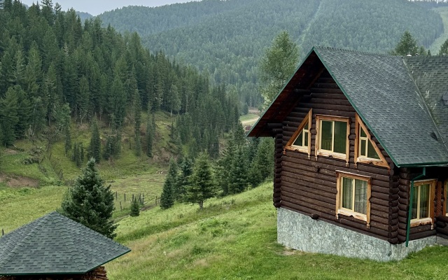 Medvezhyya gora Recreation center