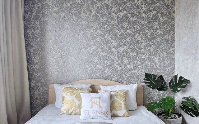 Апартаменты ФлаНск на Крылова 4