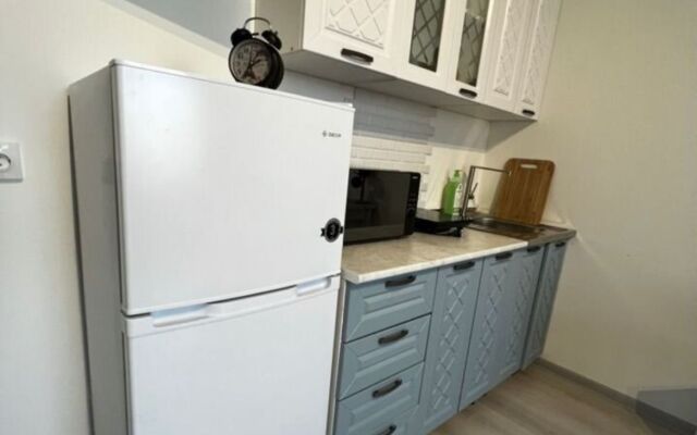 Na Lesnoy Ryadom S Litovskoy 11 Flat