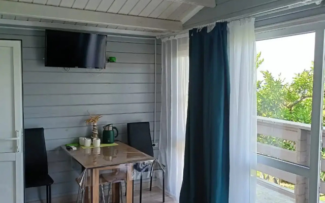 Domik 2 s Shikarnym Vidom na More Villa