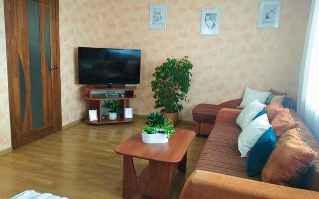 Kalinovsky street 3 Apartments