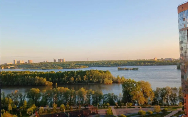 Квартира Уютная с видом на Реку