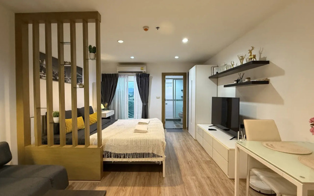 V Komplekse The View Suanluang Flat
