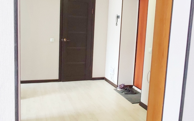 Dvukhkomnatnaya Kvartira V Kuznetsovskom Zatone Flat