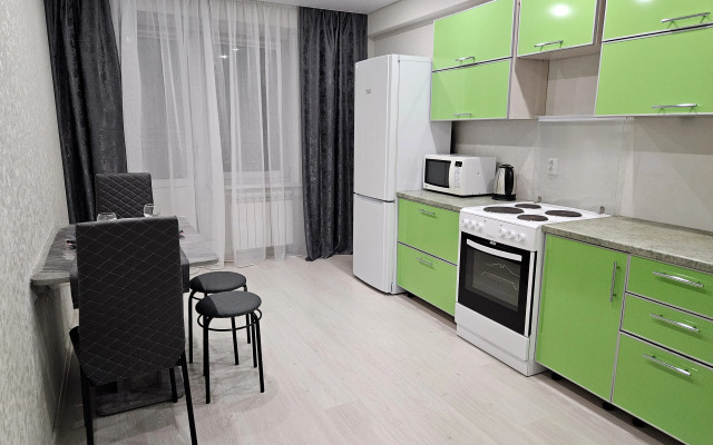 Apartamenty na ulıce Adelya Kutuya Flat