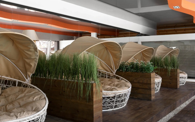 Dolphin Planet Hotel & SPA