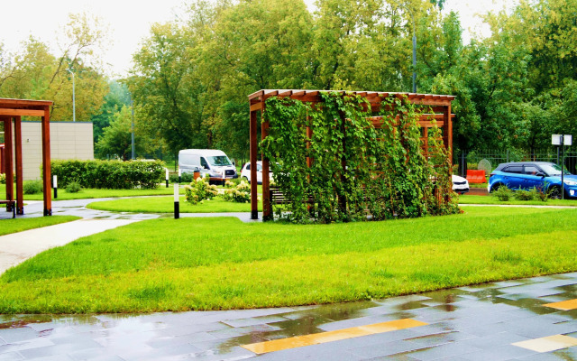 Квартира с видом на город в апарт-отеле Yes Botanica