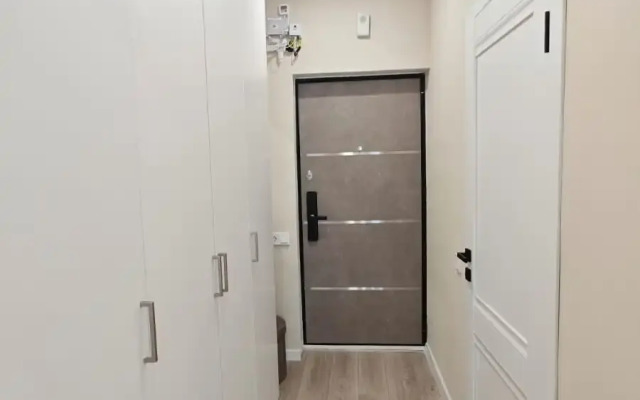 Studiya v Zhk Letniy s vidom na les Apartments