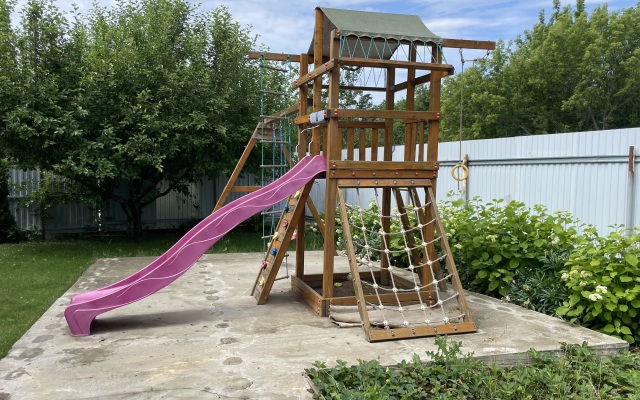 U Azovskikh Guest house