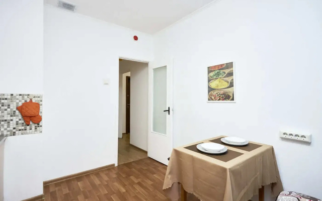Dobrye Sutki Na Generala Strelbitskogo Flat