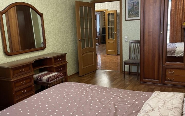 Квартира ул. Авиаторов 23