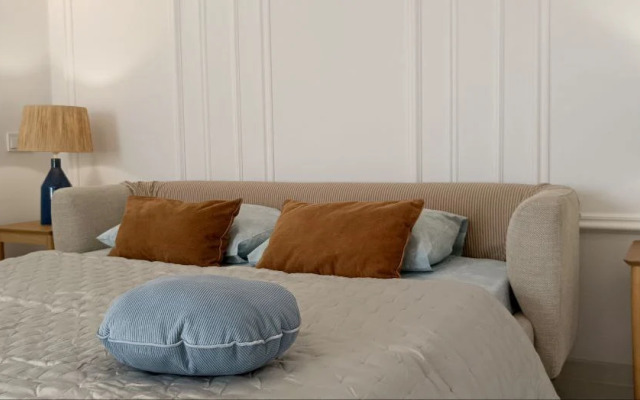 Апартаменты у Мирожского монастыря