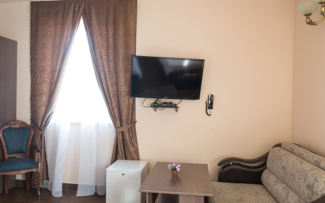Duet Hotel