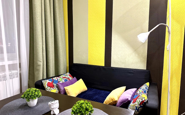 Квартира трехкомнатная рядом с ТЦ Тополь Cети апартаментов На время