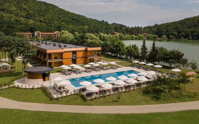 Отель Lopota Lake Resort and Spa