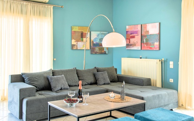 Chania City Heated Pool Villa