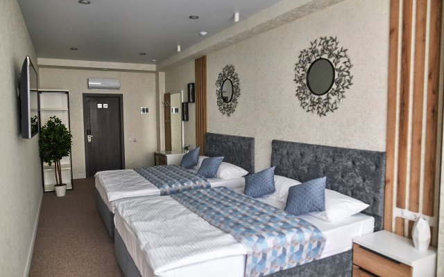 July Hotel Hotel