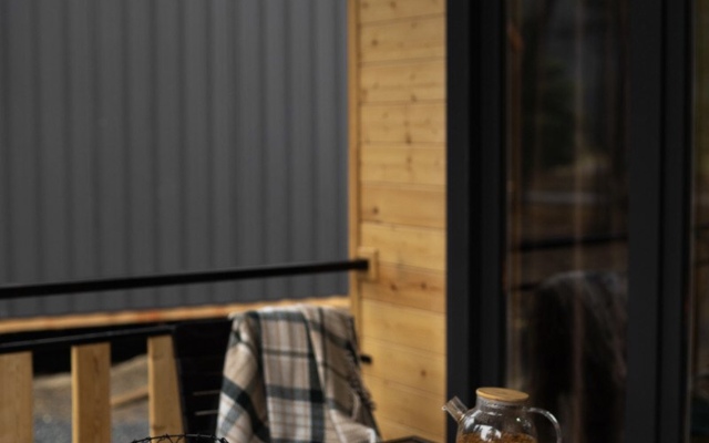 Shale Solu Chalet