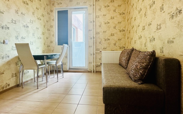 Квартира Уютная евродвушка около метро и разводным мостом