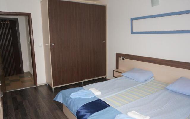 Lilia 2 Hotel
