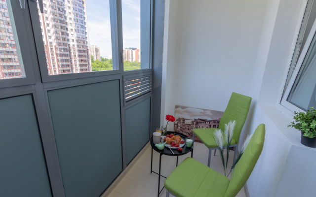 Sweet Home Srednerogatskaya Flat