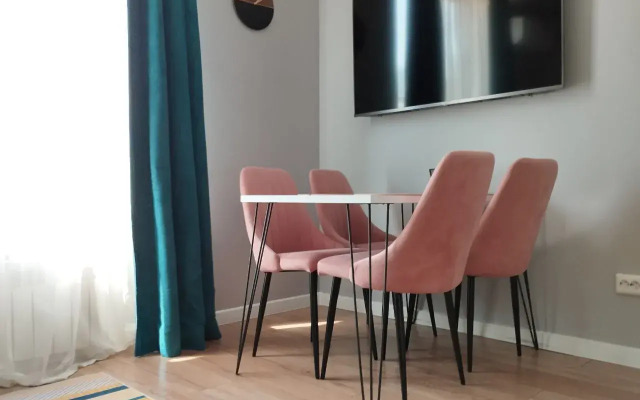 Yevrotreshka V Kurortnom Posyolke Flat