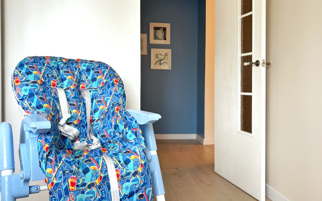 Na Topolinoj Allee s Prostornoj Kuhnej Flat