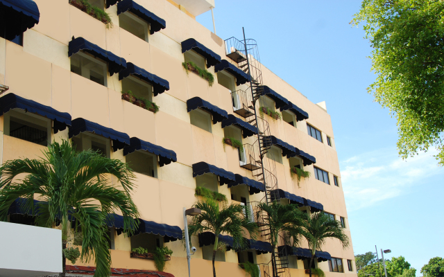 Royal Palace Hotel