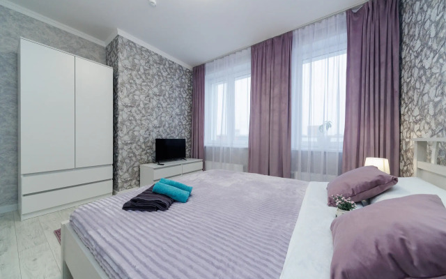 Trekhkomnatnaya U Parka Flat