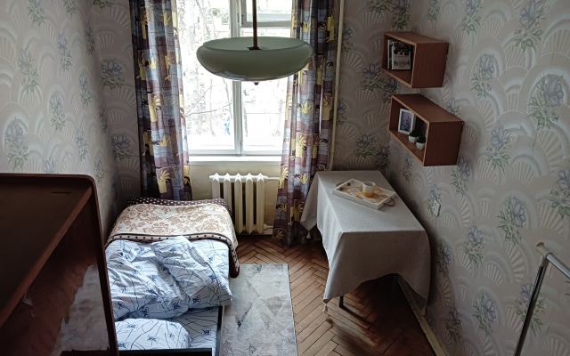 Gostepriimnaya Komnata Leto V Peterburge Living Quarters